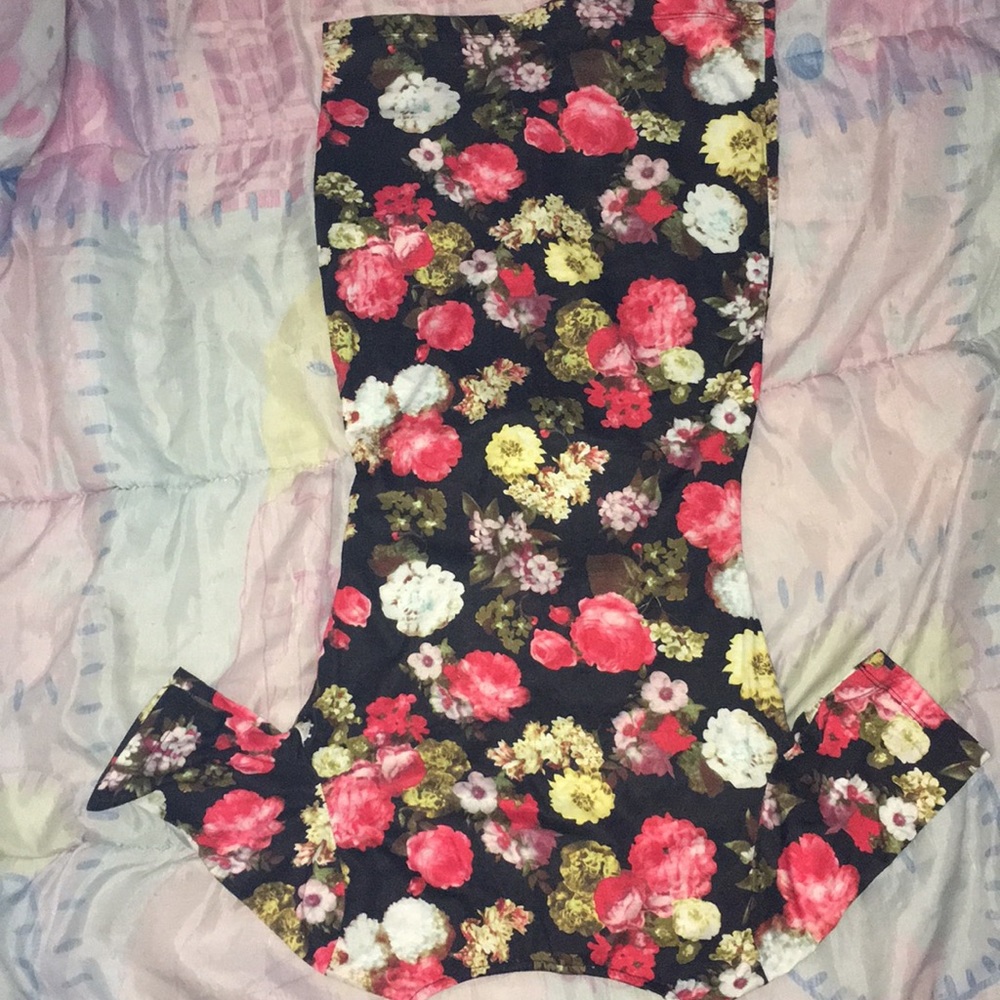 Pretty Dress - image 4